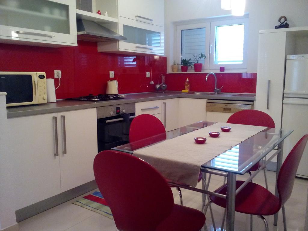 Apartment Petra Baška Voda Zewnętrze zdjęcie